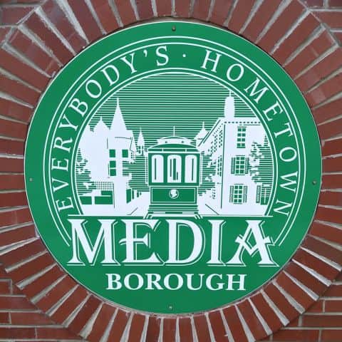 everybody's home town logo everybody's home town logo